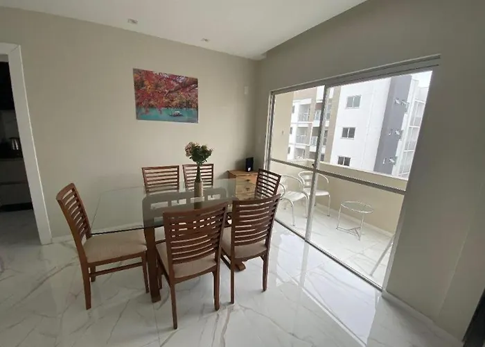 Lindo Ape Com 1 Suite E 1 Dormitorio Prox A Praia